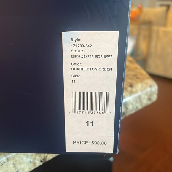 Vineyard Vines Shearling & Suede Slippers - Picture 4 of 6